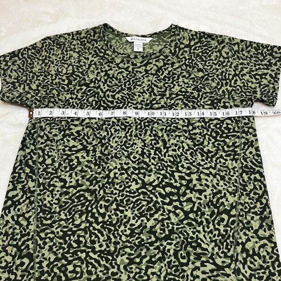 Athleta Ultimate Train Tee Olive Green Camo Sz XS - Picture 10 of 11